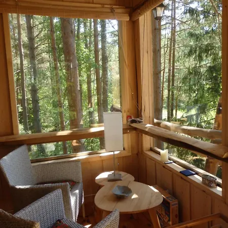 Holiday home Karu Treehouse *
